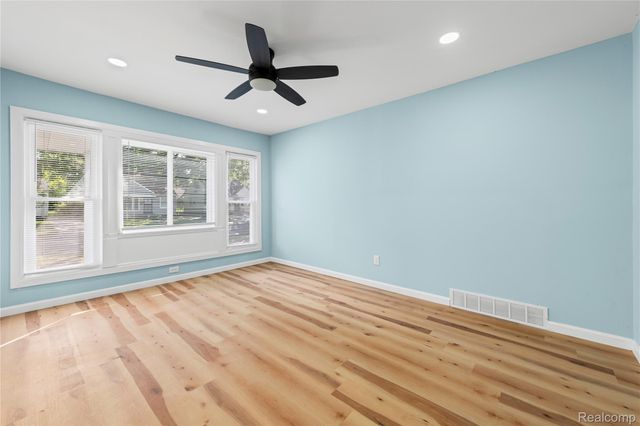 19945 Biltmore Street, Detroit, MI 48235