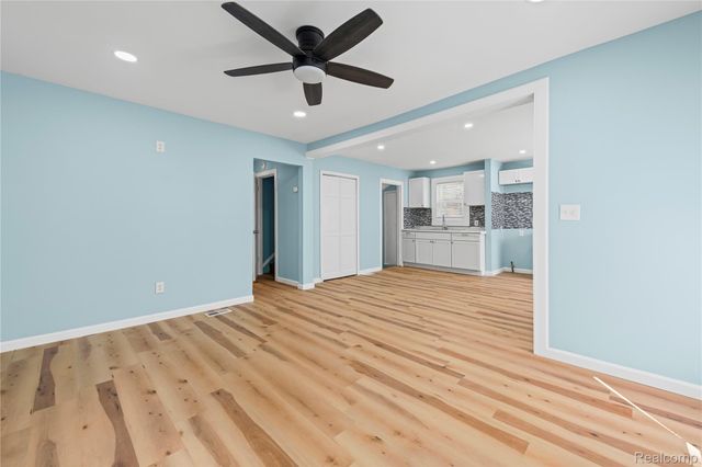 19945 Biltmore Street, Detroit, MI 48235