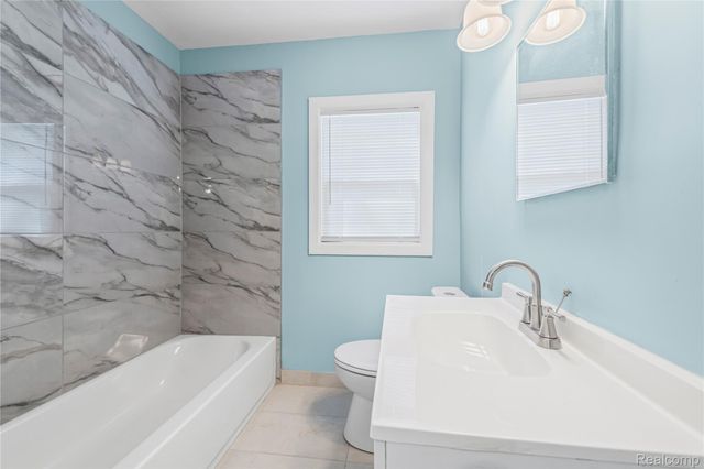 19945 Biltmore Street, Detroit, MI 48235