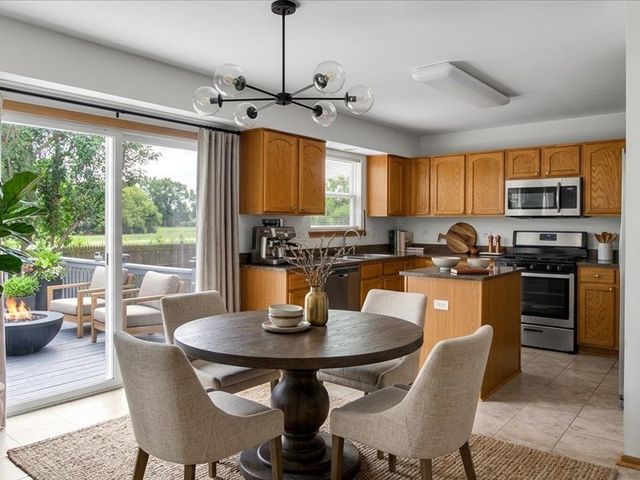 10871 Great Plaines Court, Huntley, IL 60142