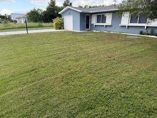 371 SW Lakehurst Drive, Port St Lucie, FL 34983