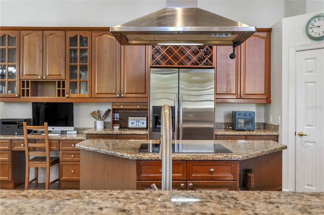 9527 QUEENSBURY COURT, Windermere, FL 34786