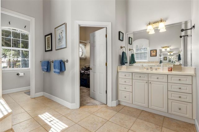 9527 QUEENSBURY COURT, Windermere, FL 34786