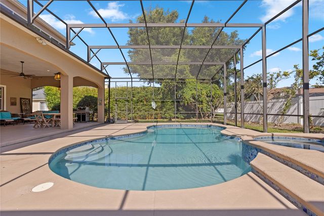 9527 QUEENSBURY COURT, Windermere, FL 34786