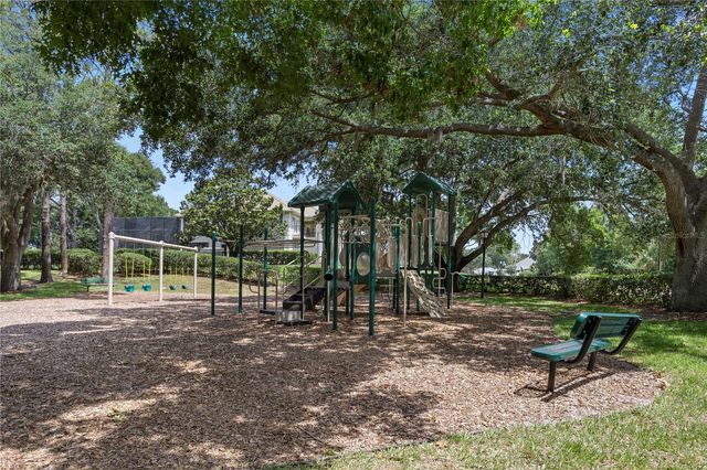 9527 QUEENSBURY COURT, Windermere, FL 34786