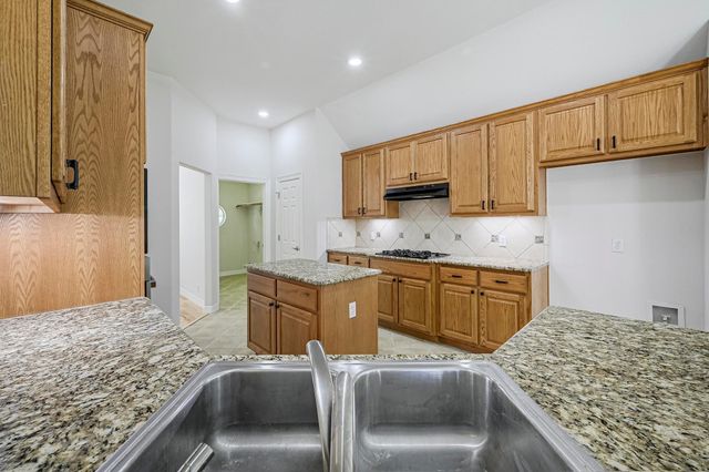 501 Flamingo BLVD, Lakeway, TX 78734