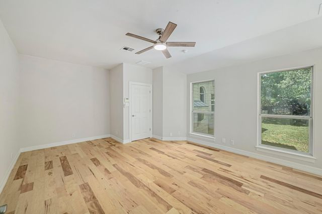 501 Flamingo BLVD, Lakeway, TX 78734