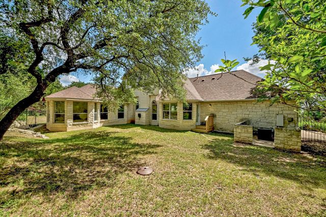 501 Flamingo BLVD, Lakeway, TX 78734