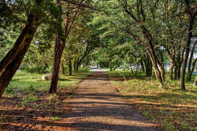 501 Flamingo BLVD, Lakeway, TX 78734