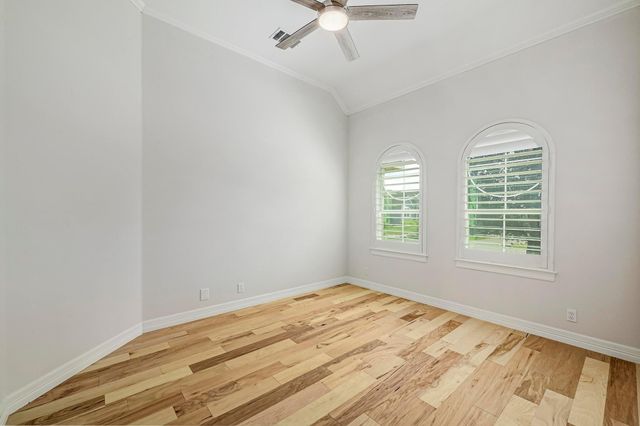 501 Flamingo BLVD, Lakeway, TX 78734
