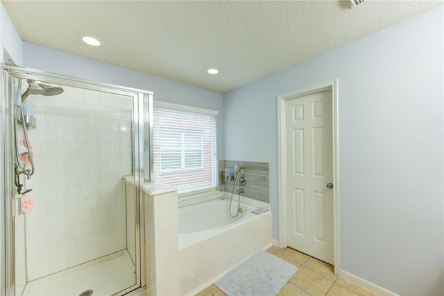 10338 E Summit Canyon Drive, Houston, TX 77095