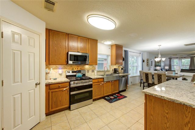 10338 E Summit Canyon Drive, Houston, TX 77095