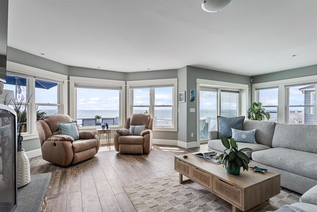 4 Nor'East Lane, Hampton, NH 03842