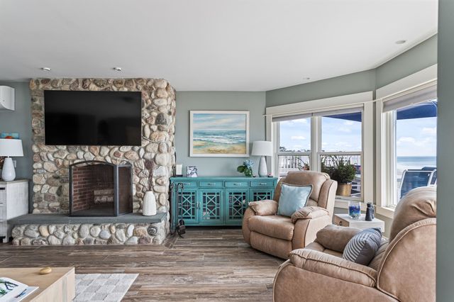 4 Nor'East Lane, Hampton, NH 03842