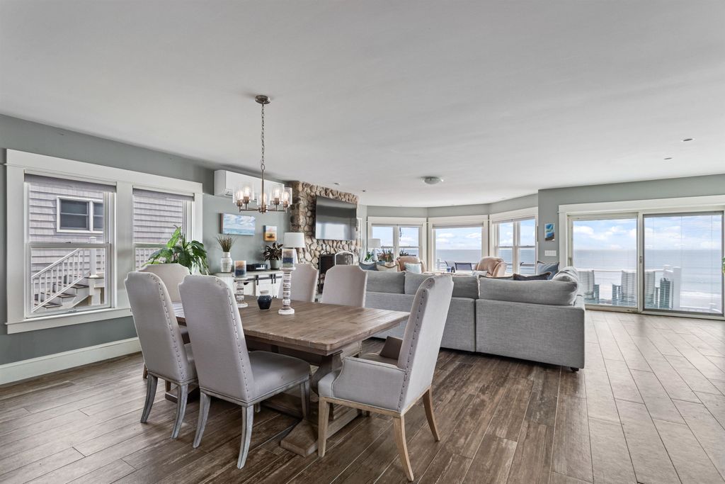 Image 16 of property listing at 4 Nor'East Lane, Hampton, NH 03842