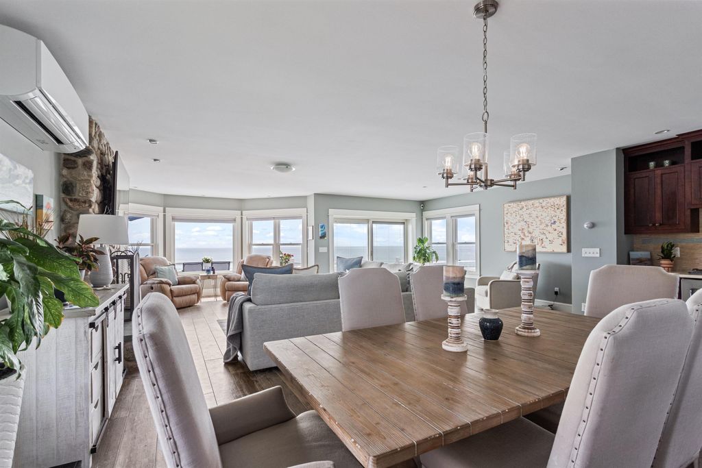 Image 17 of property listing at 4 Nor'East Lane, Hampton, NH 03842