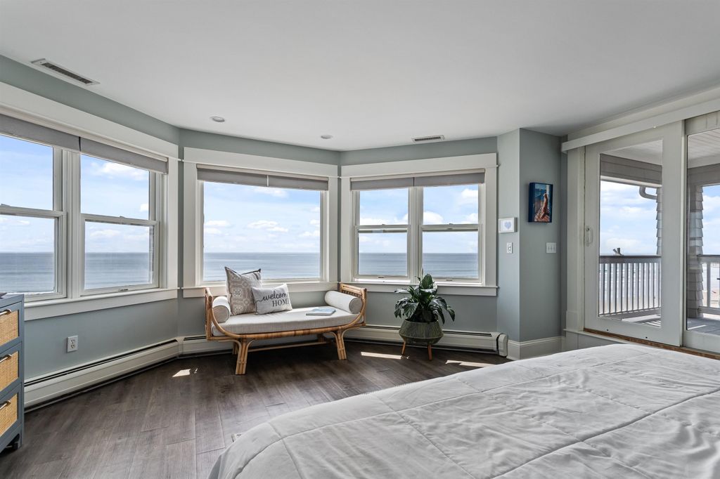 Image 38 of property listing at 4 Nor'East Lane, Hampton, NH 03842