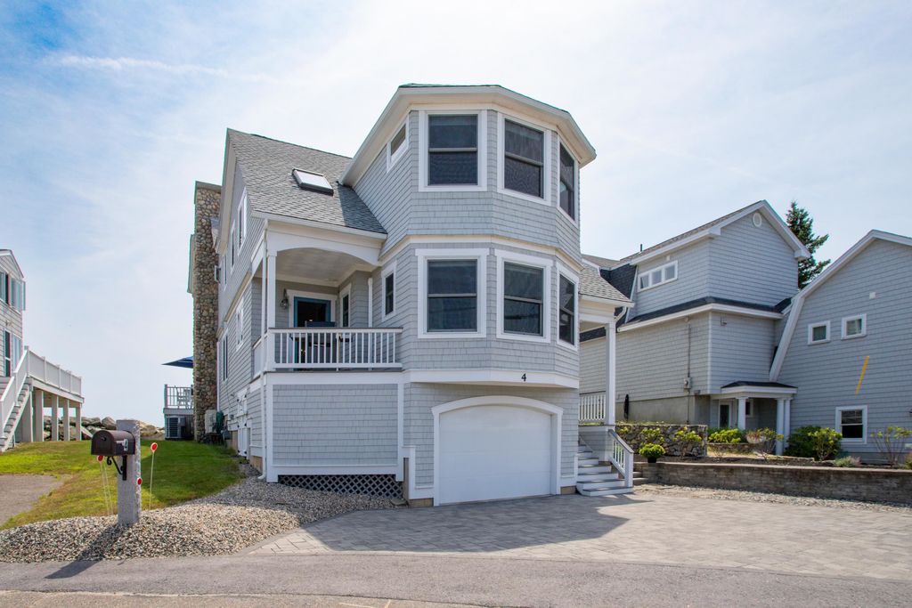 Image 54 of property listing at 4 Nor'East Lane, Hampton, NH 03842