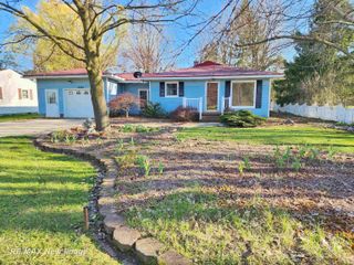 2067 W Midland Road, Auburn, MI 48611