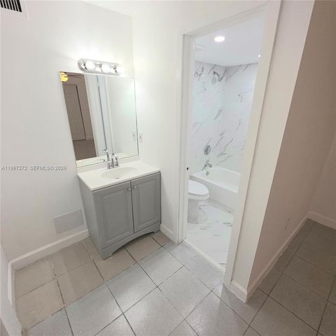 19771 SW 114th Avenue 129, Miami, FL 33157