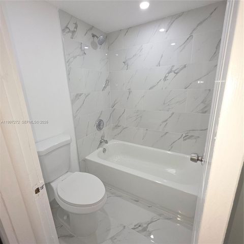 19771 SW 114th Avenue 129, Miami, FL 33157