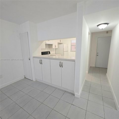19771 SW 114th Avenue 129, Miami, FL 33157