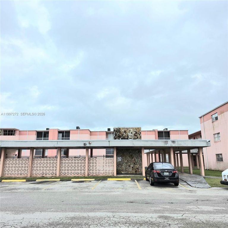 19771 SW 114th Avenue 129, Miami, FL 33157