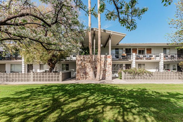 5226 N 20th Street Unit C5, Phoenix, AZ 85016