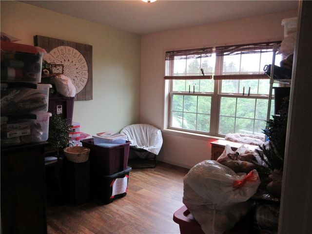 3118 Conway Wallrose Rd, Economy, PA 15005