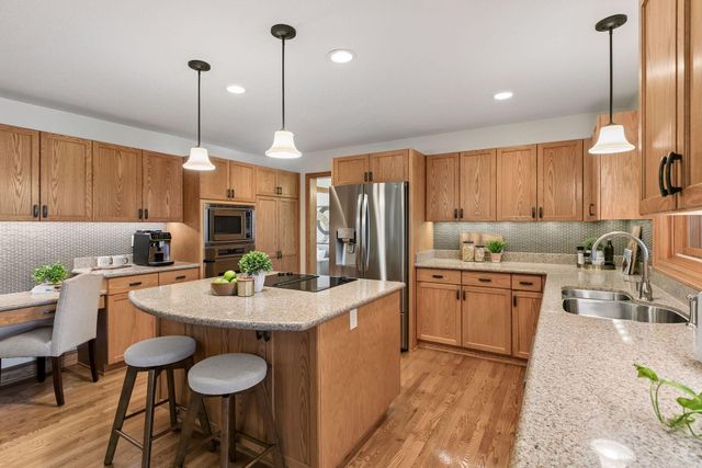 12030 28th Avenue N, Plymouth, MN 55441