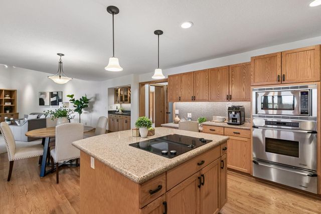 12030 28th Avenue N, Plymouth, MN 55441