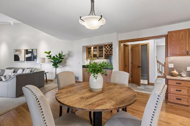 12030 28th Avenue N, Plymouth, MN 55441