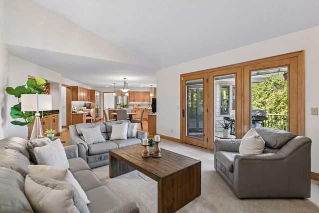 12030 28th Avenue N, Plymouth, MN 55441