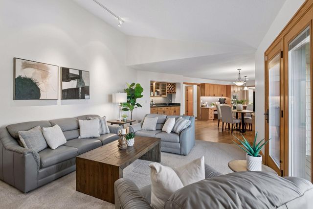 12030 28th Avenue N, Plymouth, MN 55441