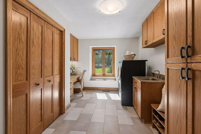 12030 28th Avenue N, Plymouth, MN 55441