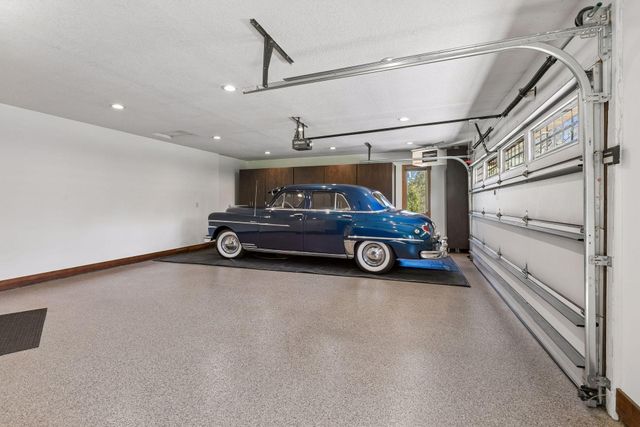 12030 28th Avenue N, Plymouth, MN 55441