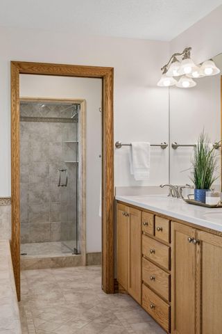 12030 28th Avenue N, Plymouth, MN 55441