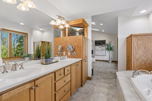 12030 28th Avenue N, Plymouth, MN 55441