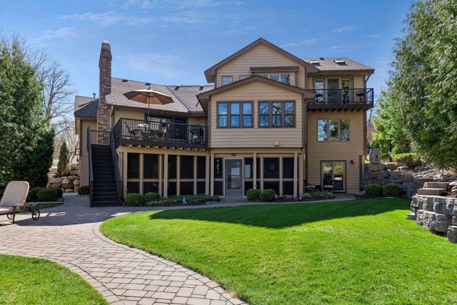 12030 28th Avenue N, Plymouth, MN 55441