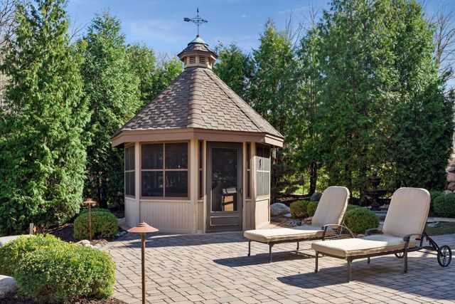 12030 28th Avenue N, Plymouth, MN 55441