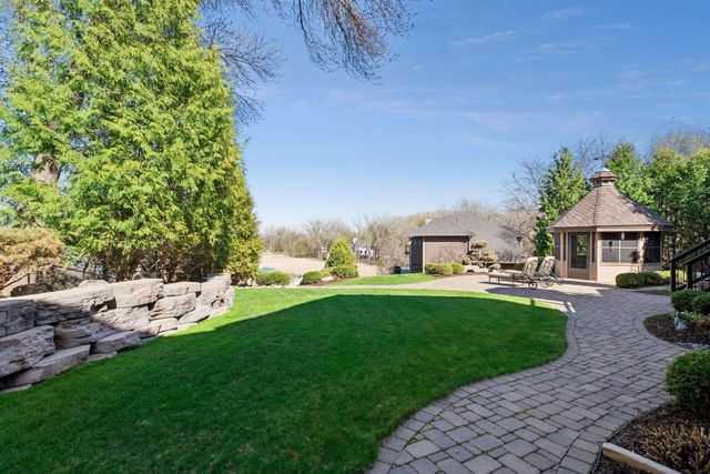 12030 28th Avenue N, Plymouth, MN 55441