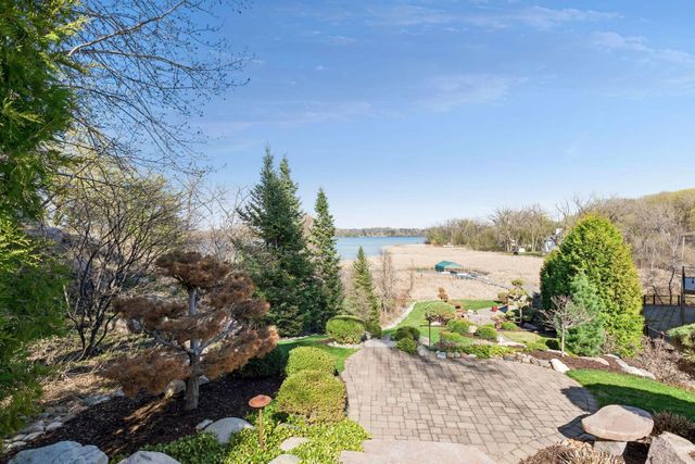 12030 28th Avenue N, Plymouth, MN 55441