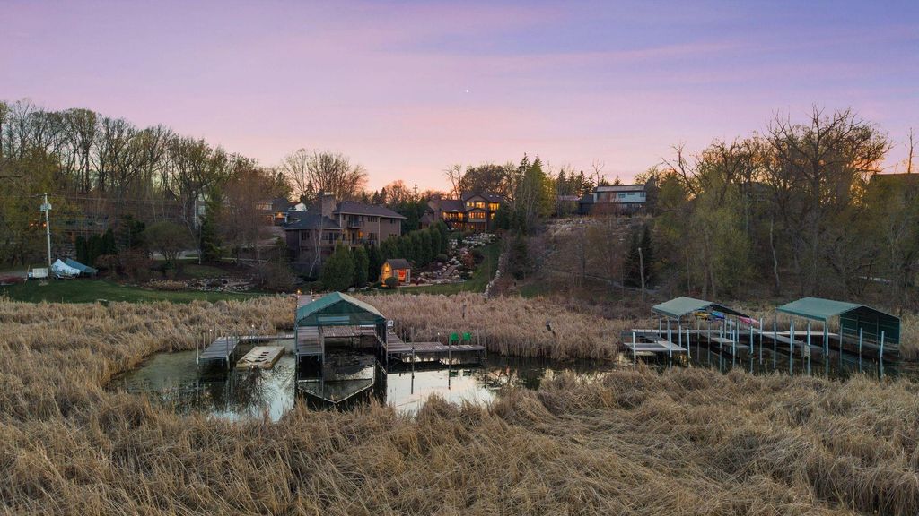 12030 28th Avenue N, Plymouth, MN 55441