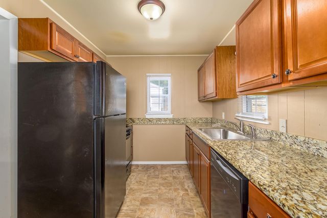 6462 N East Park View St, Park City, KS 67219