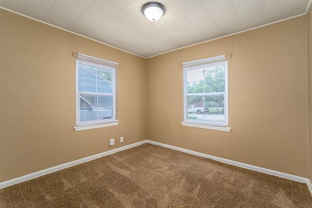 6462 N East Park View St, Park City, KS 67219