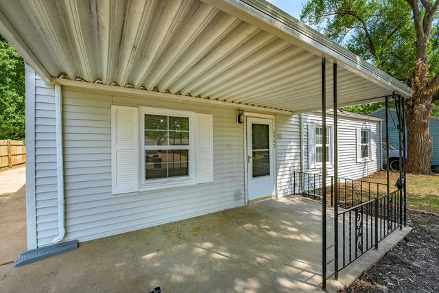 6462 N East Park View St, Park City, KS 67219