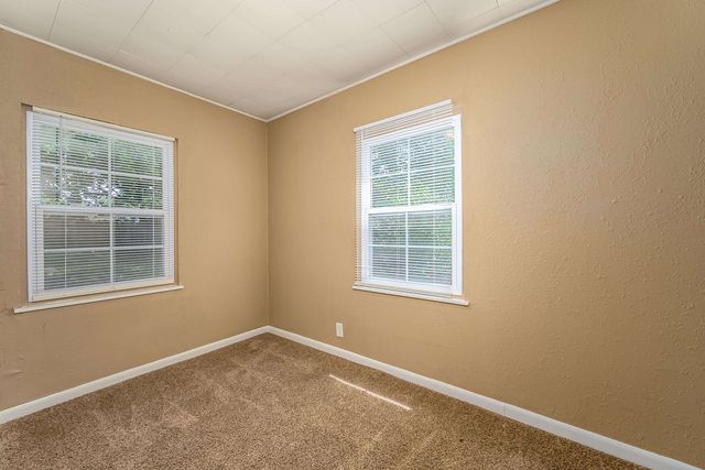 6462 N East Park View St, Park City, KS 67219