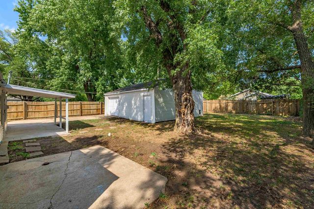 6462 N East Park View St, Park City, KS 67219