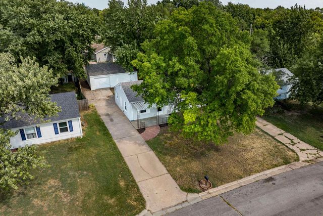 6462 N East Park View St, Park City, KS 67219