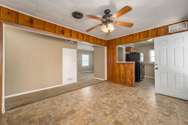 6462 N East Park View St, Park City, KS 67219